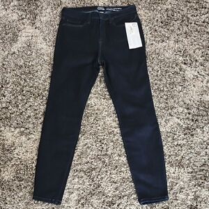 NWT Amazon Essentials Women's Dark Blue Skinny Jeans